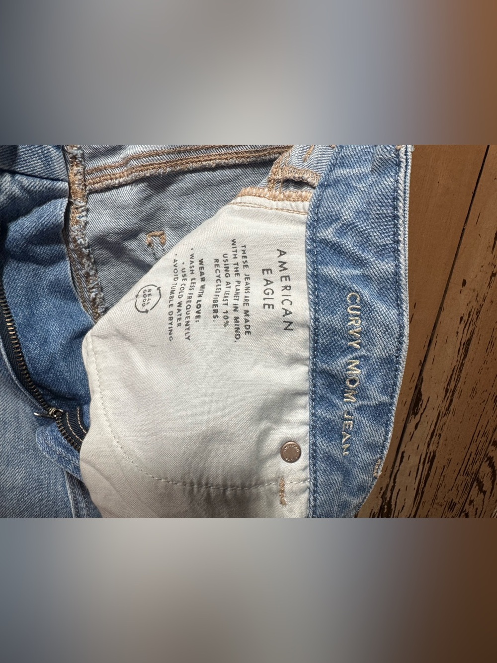 American Eagle Outfitters Curvy Mom Jeans in Light Blue Denim